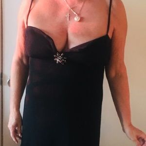 STUNNING ST JOHN EVENING GOWN IN BLACK  size 12